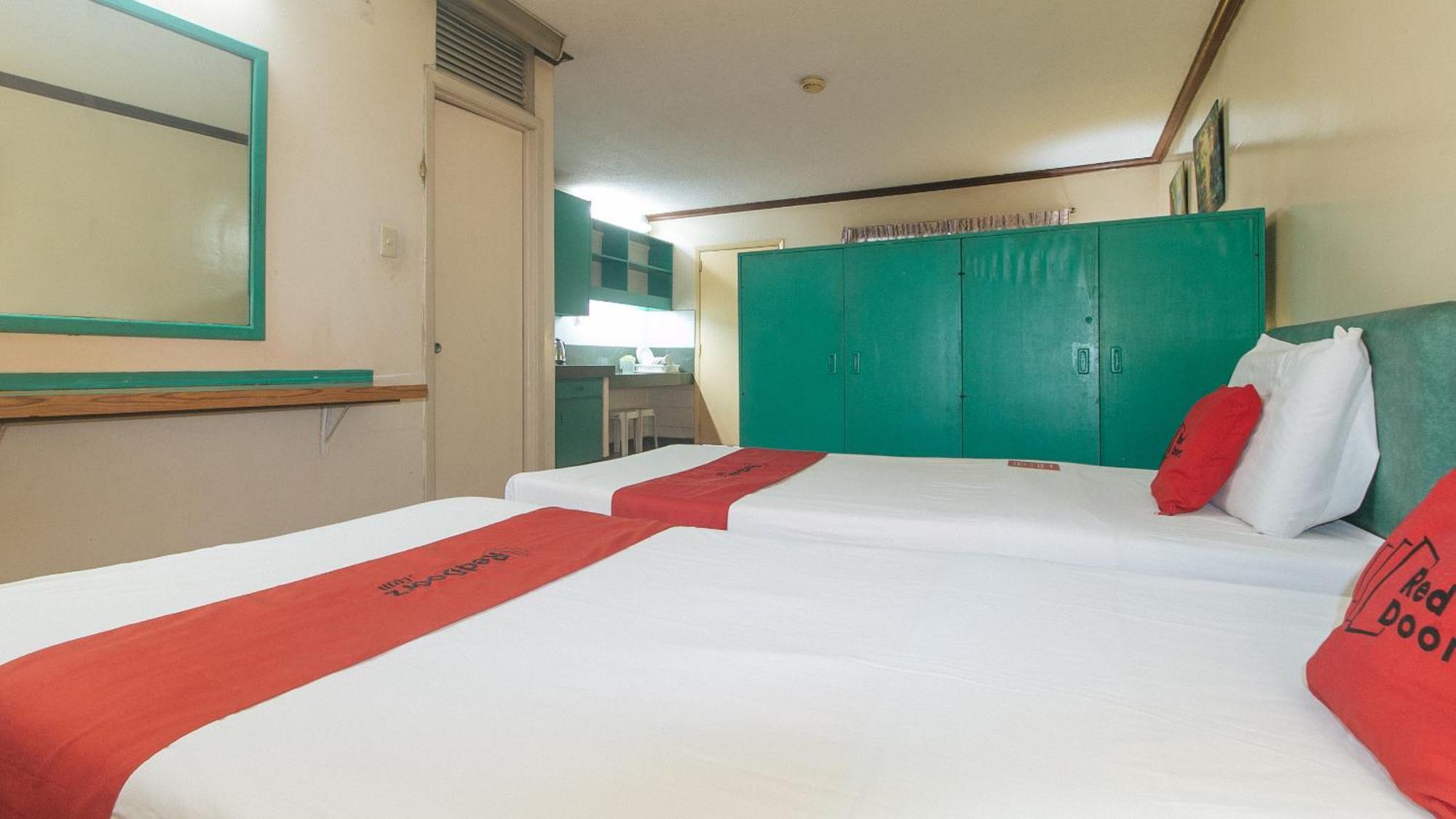 Reddoorz At Broadway Court Apartelle Ciudad Quezon Exterior foto