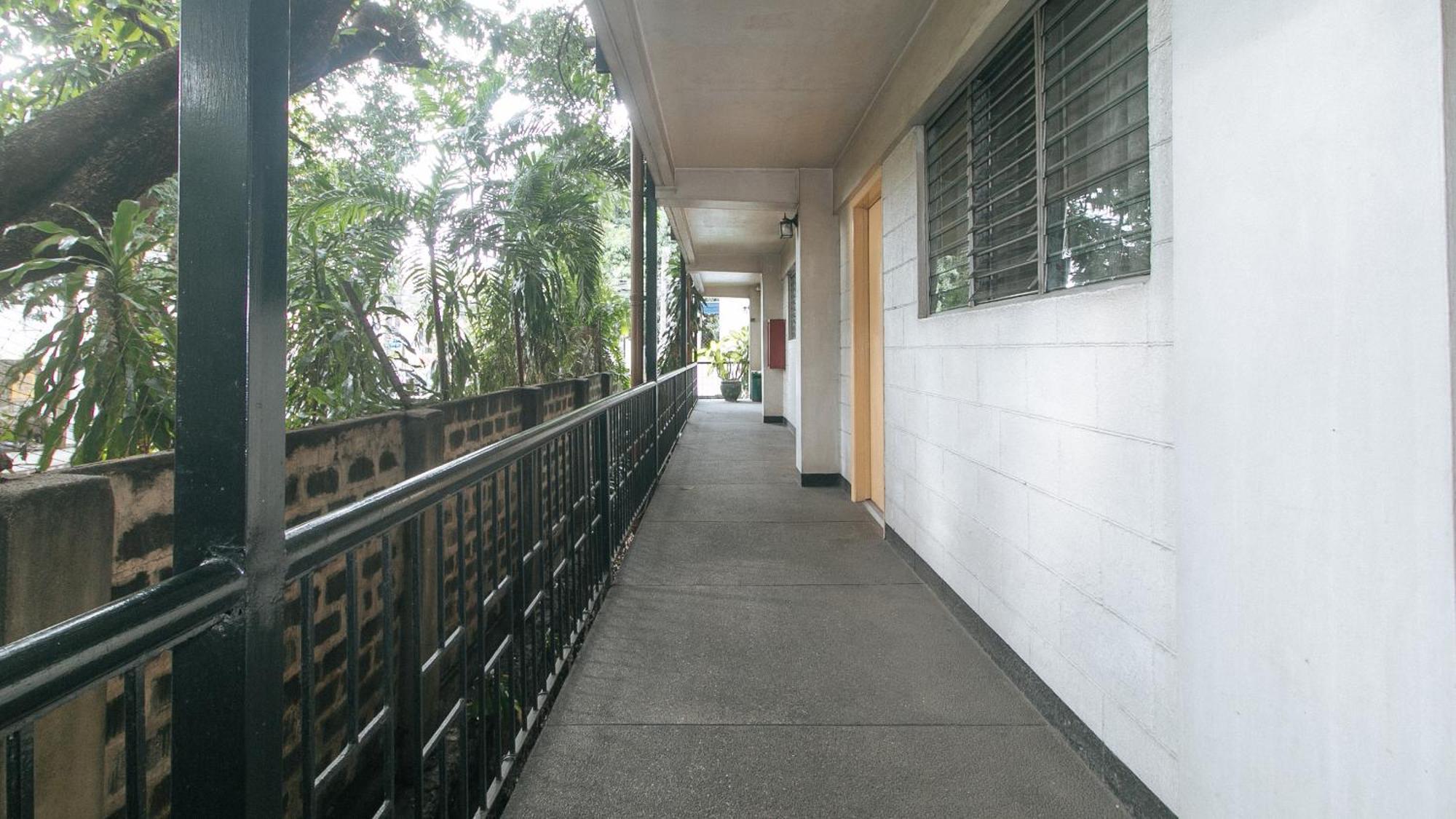 Reddoorz At Broadway Court Apartelle Ciudad Quezon Exterior foto