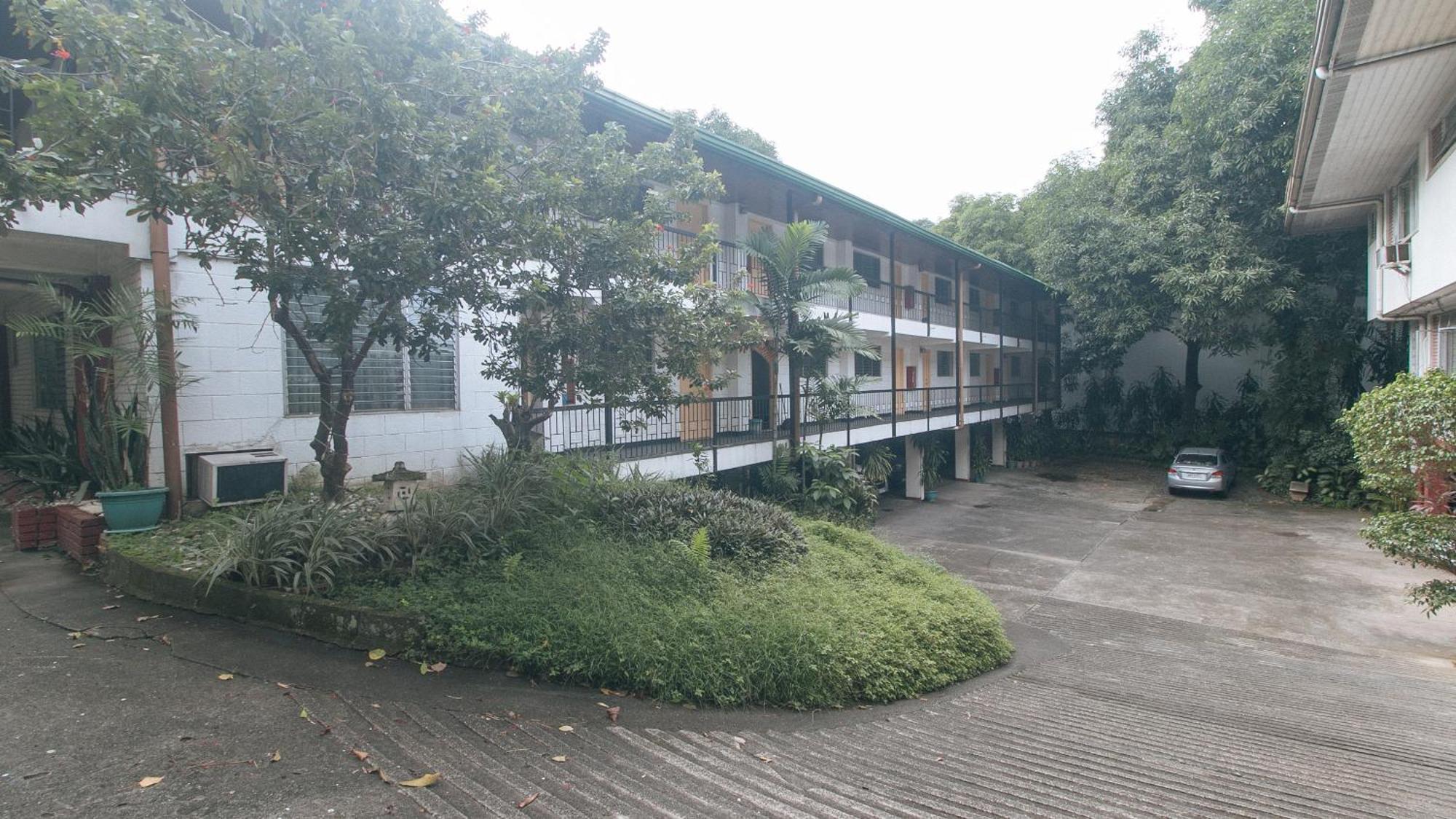 Reddoorz At Broadway Court Apartelle Ciudad Quezon Exterior foto
