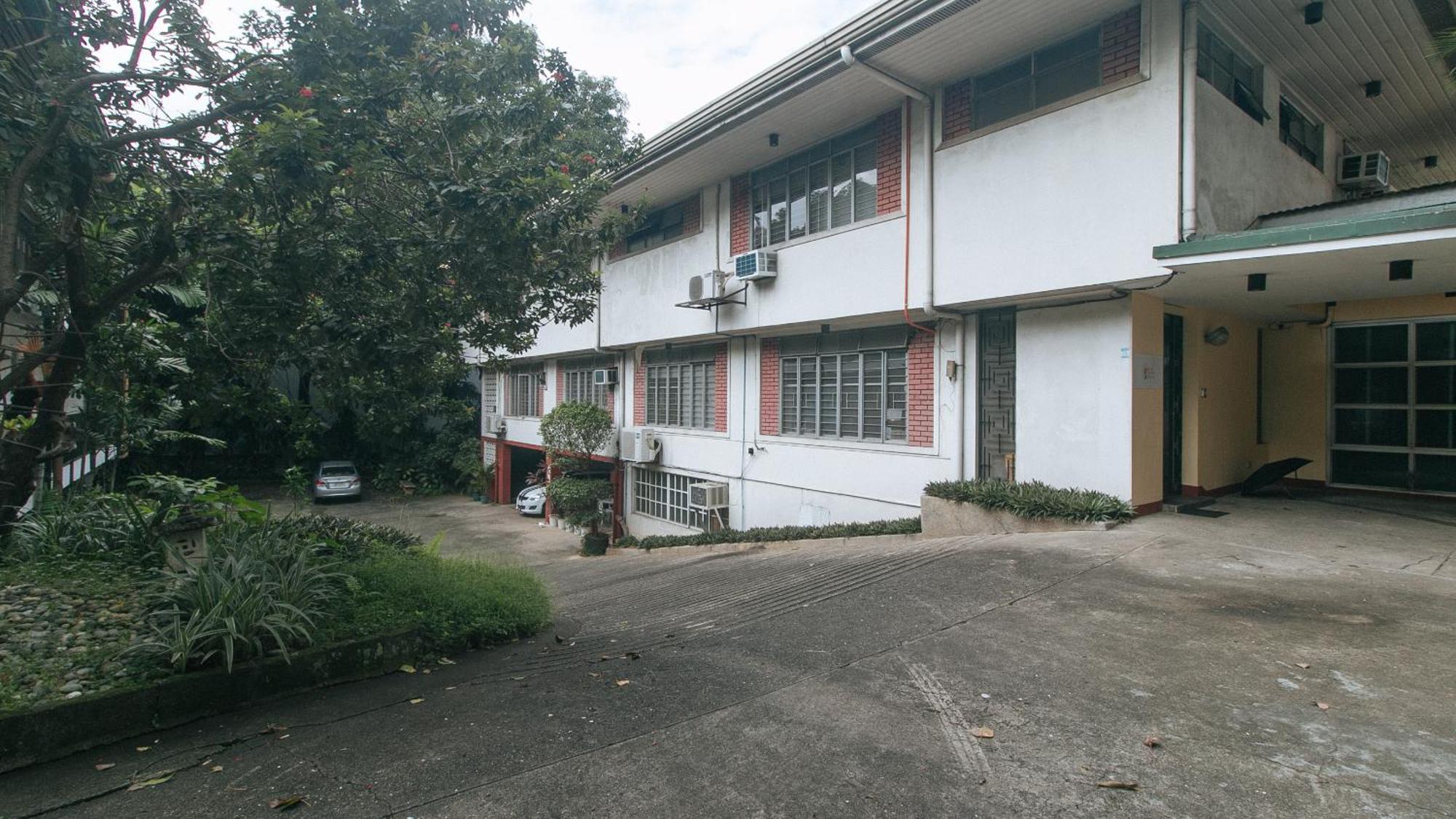 Reddoorz At Broadway Court Apartelle Ciudad Quezon Exterior foto