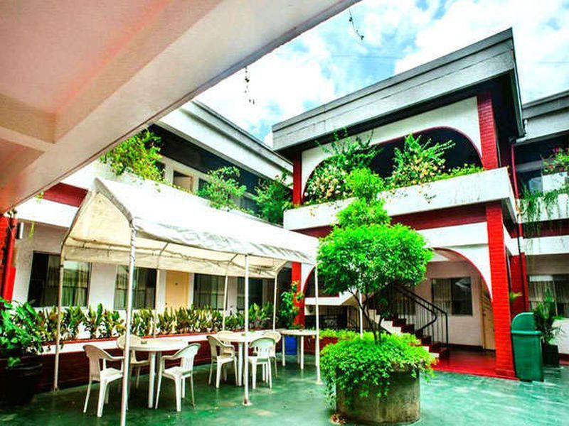 Reddoorz At Broadway Court Apartelle Ciudad Quezon Exterior foto